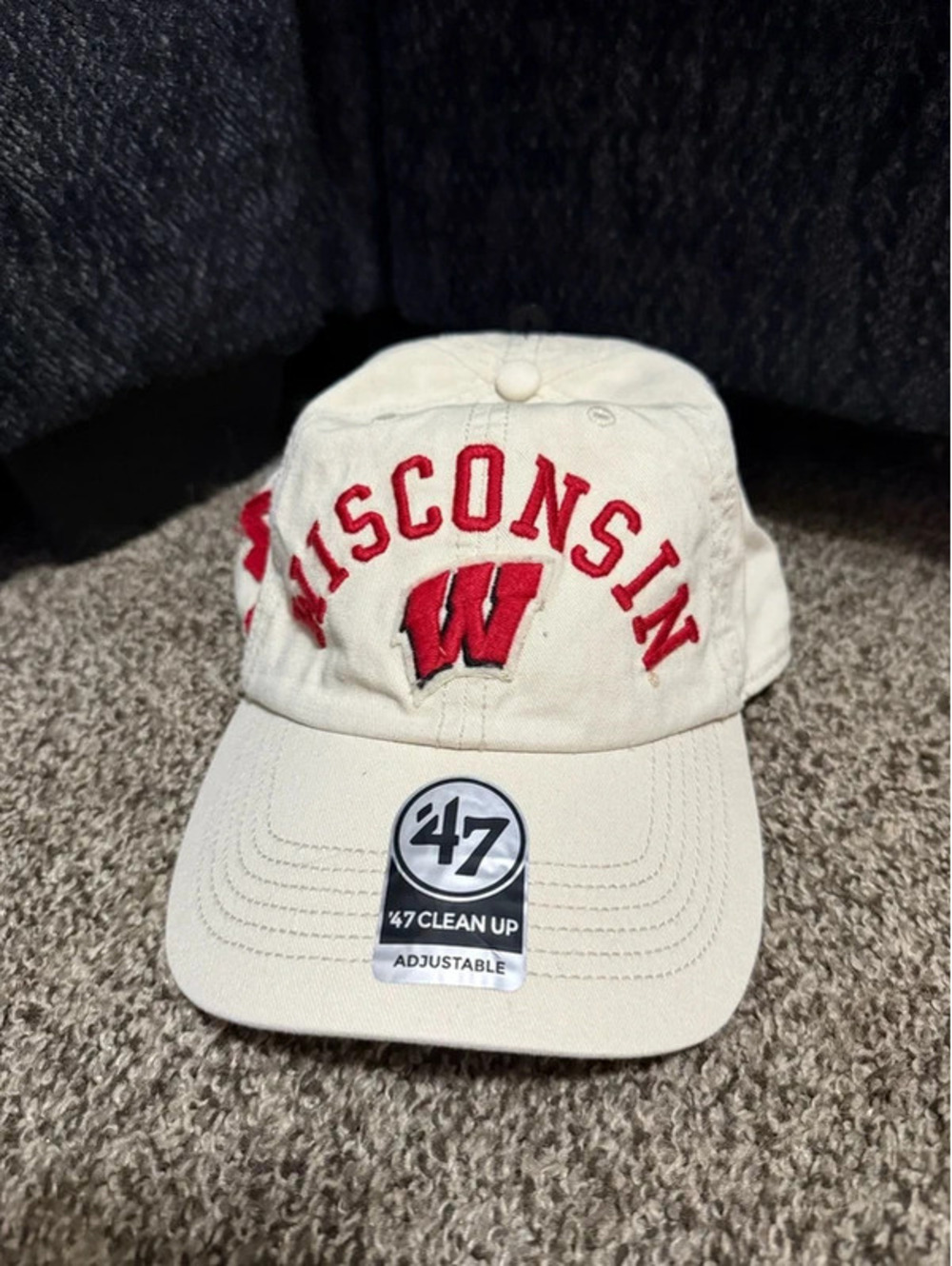 Wisconsin Badgers ’47 Brand clean up hat adjustable cream red ncaa NWT